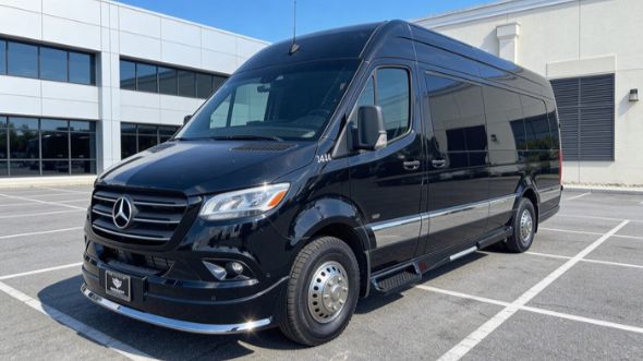 10 passenger sprinter van wichita