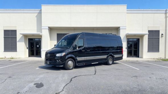 15 passenger sprinter van wichita