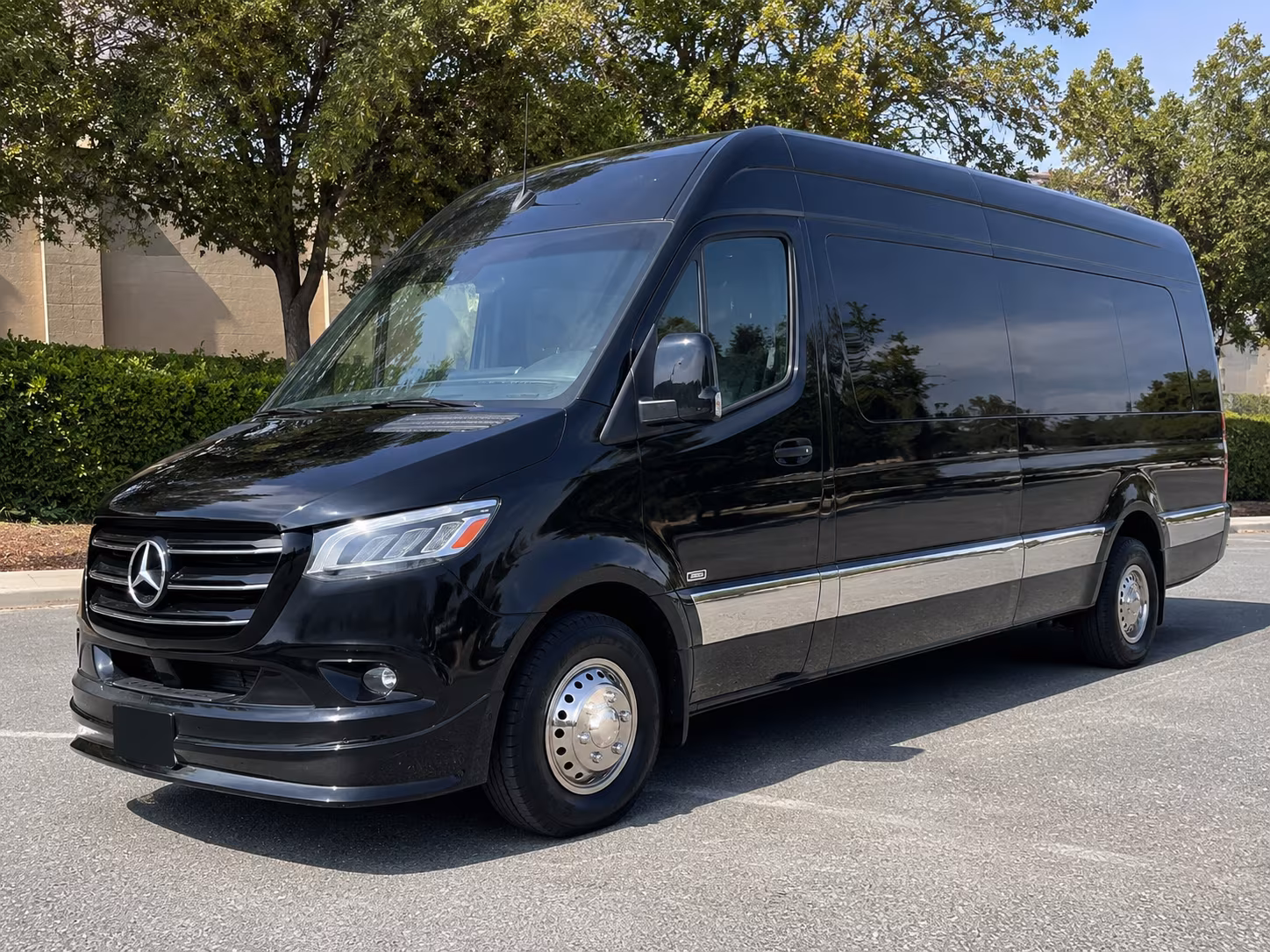 find the perfect transportation for your next corporate event 4